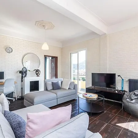 Penthouse 2bedroms 6pax- Views 45m2 Terrace * Niza